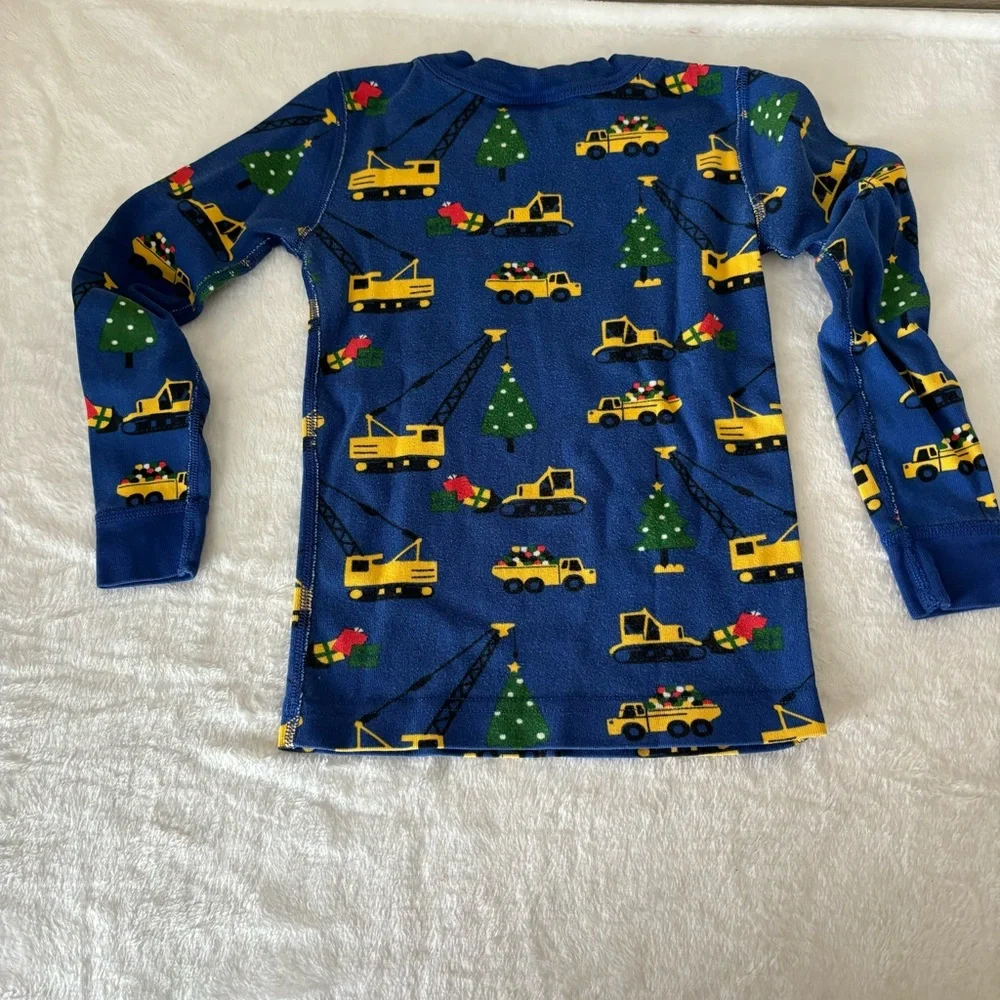 Hanna Andersson Christmas Pajama Top size 5, Blue